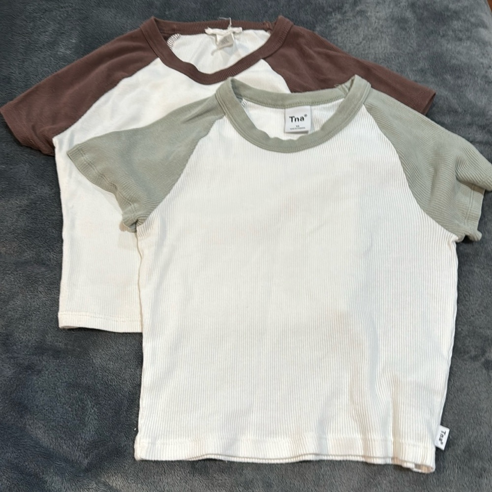 CROP TOPS